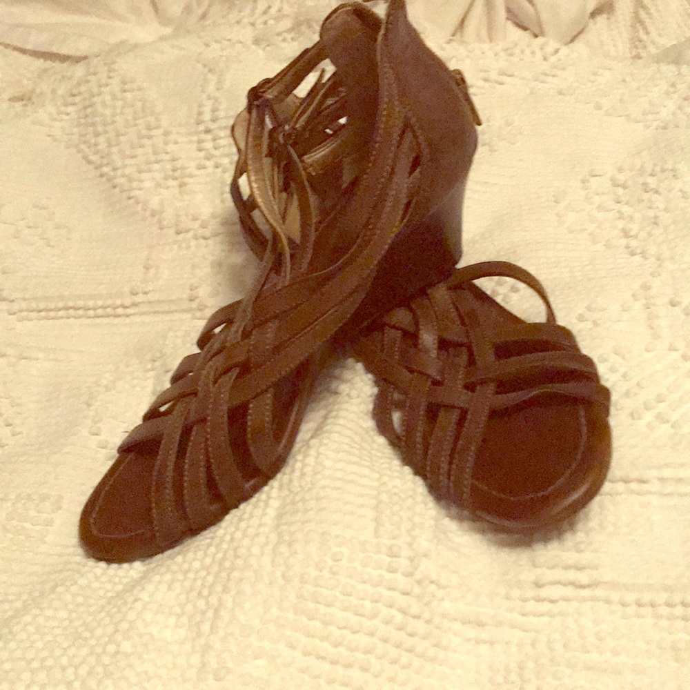 Brown strapped wedges
